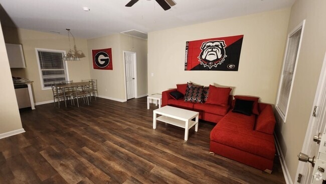 Building Photo - 376 Washington Dr Rental
