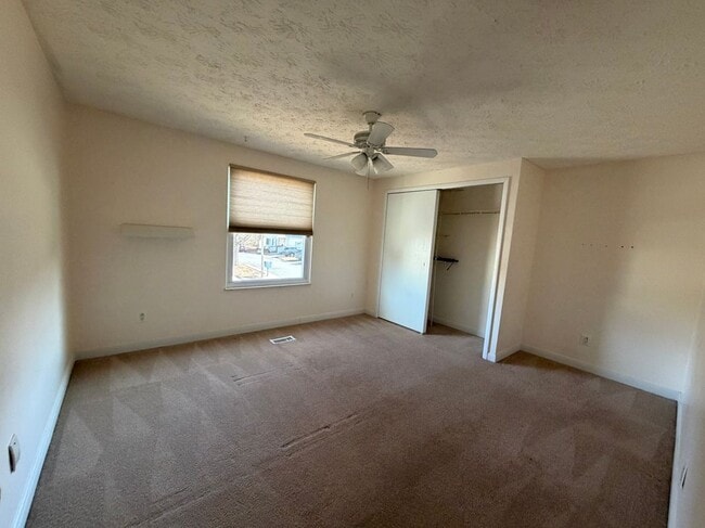 Photo - 10244 Farmington Ct