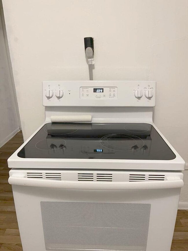 Photo - 4119 Fulton St