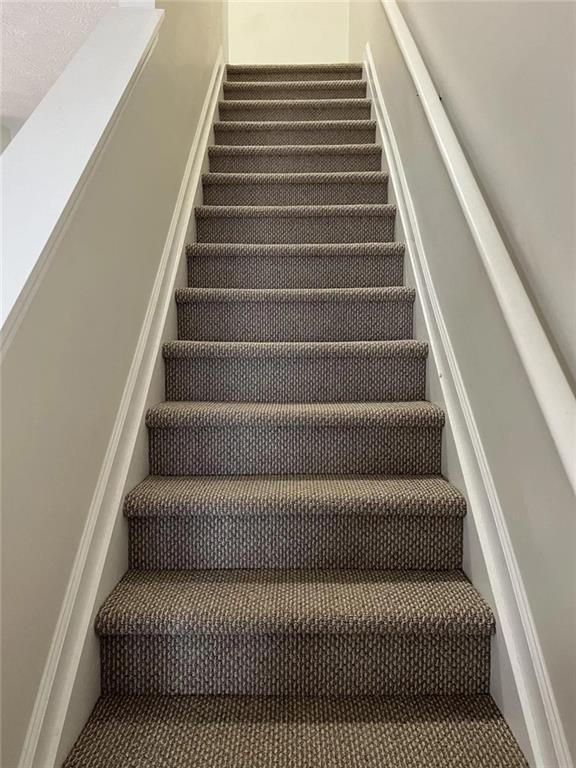 Photo - 2224 Grovemont Dr