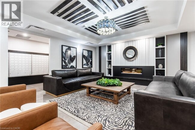 Photo - 870 Queenston Rd Unité 602