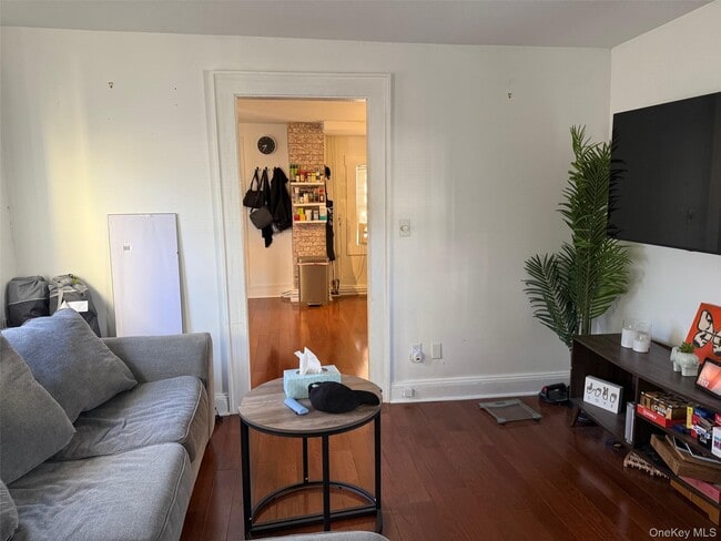 Photo - 93 Jackson Ave Unit 1