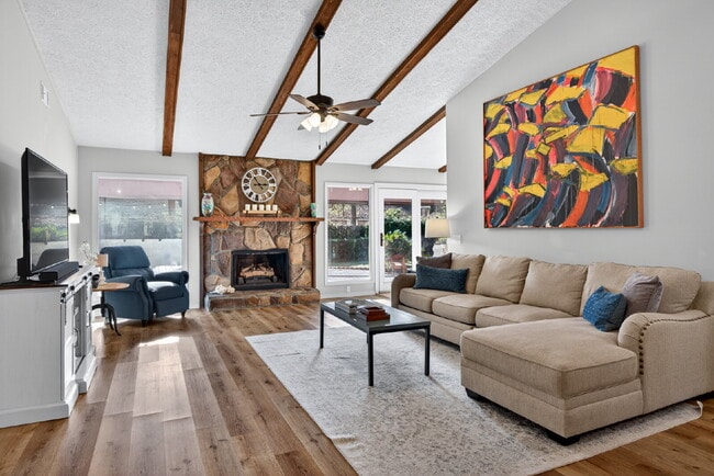 Photo - 5 Dorchester Ct