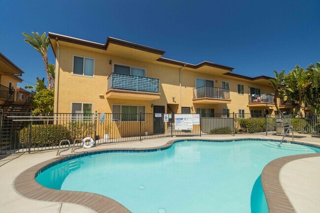 Photo - Parkway Plaza Apartments