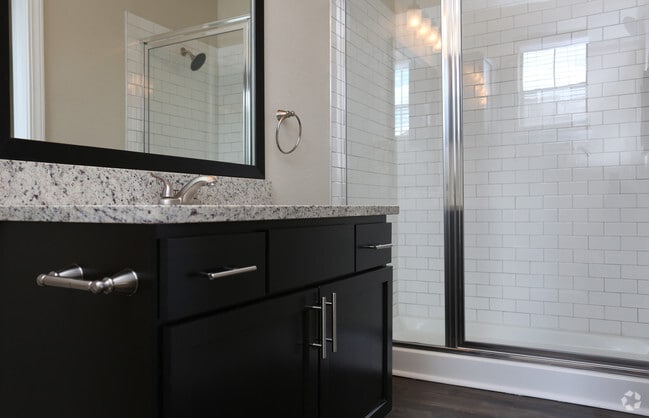 2 Br, Master Bathroom