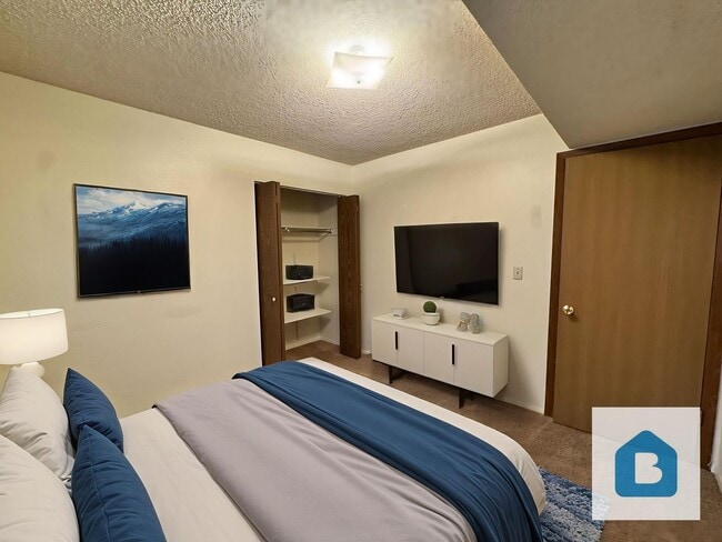 Photo - 6940 Peyote Way Unit B