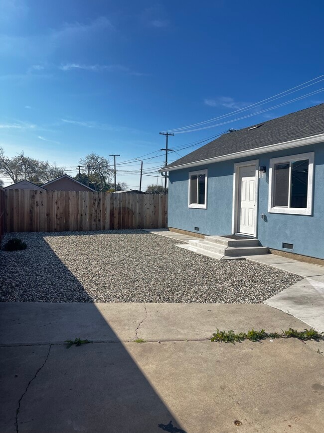 Photo - 316 Linden St