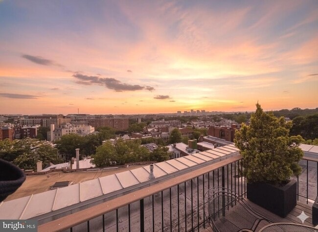 Photo - 2129 Florida Ave NW Unidad 408