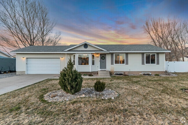 Building Photo - 1041 E 30 S Rental