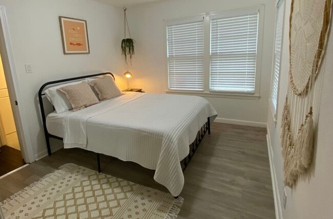 Photo - 6208 Walnut Hills Dr