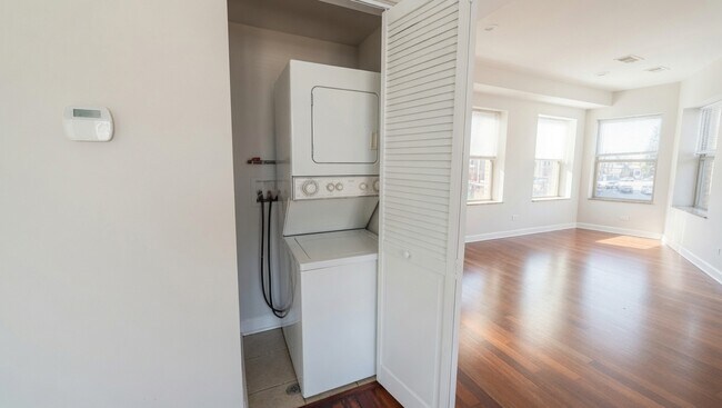 Photo - 2048 W Touhy Ave Unit 3