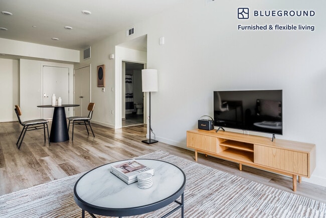 Photo - 22271 Foothill Blvd Unidad FL5-ID1700