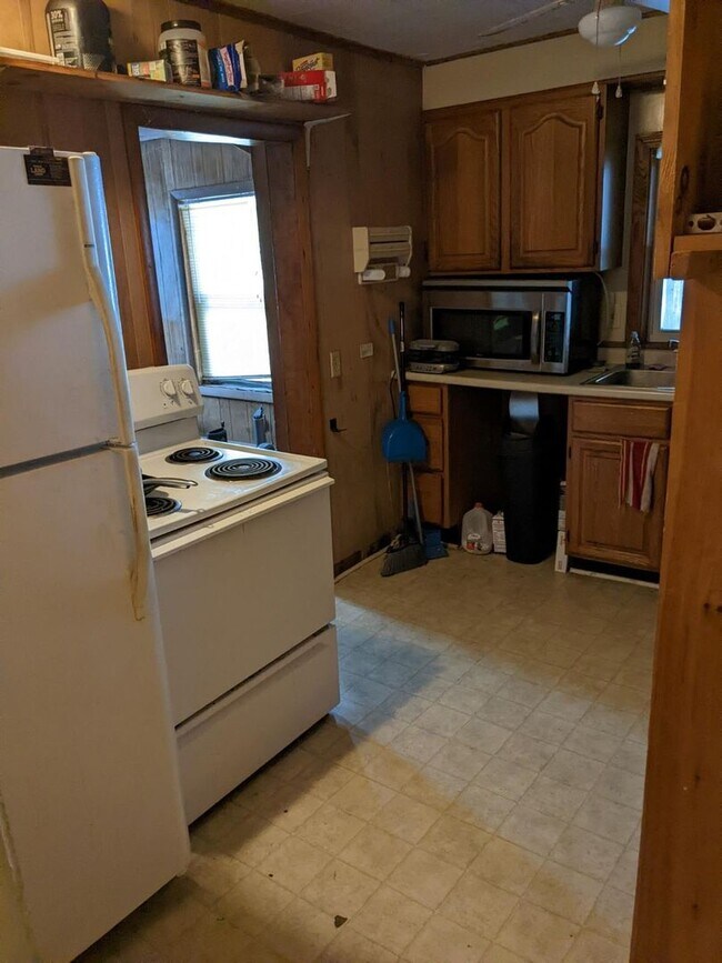 109 Goffstown Road Apartment Unit 1C Manchester, NH