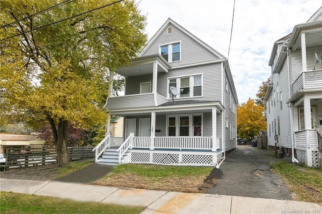 Photo - 107 Davis st