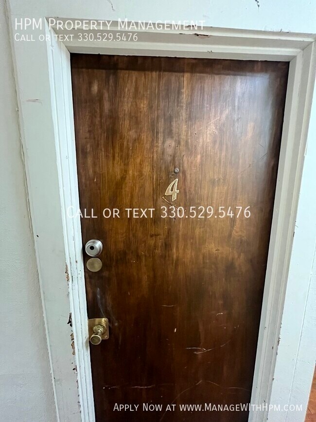 Move in special! 1st month’s rent is free! Apartment Unit 4 Akron, OH