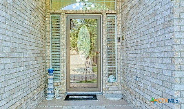 Photo - 145 Kipper Ave