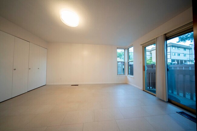 Photo - 2022 Ascot Dr
