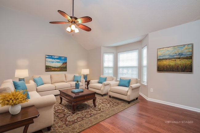 Photo - 3893 Arabian Way SW