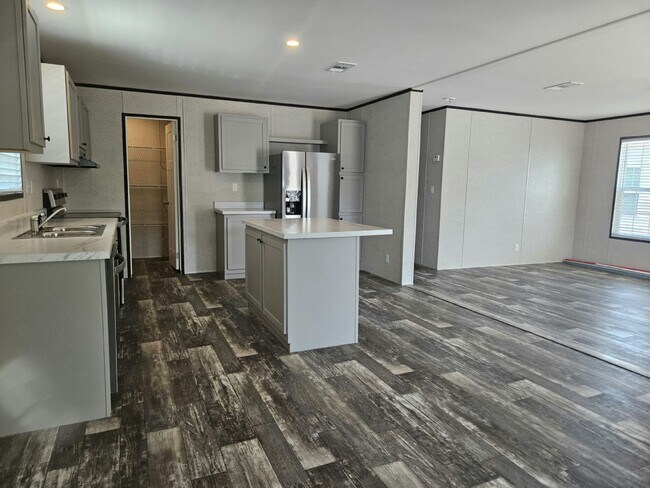 Photo - 6671 Hidden Oaks Dr