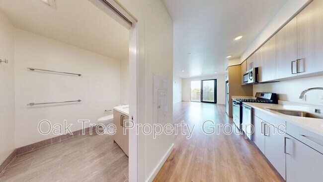 Photo - 532 Union St