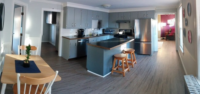 Building Photo - 32 Hevey St Unit 1