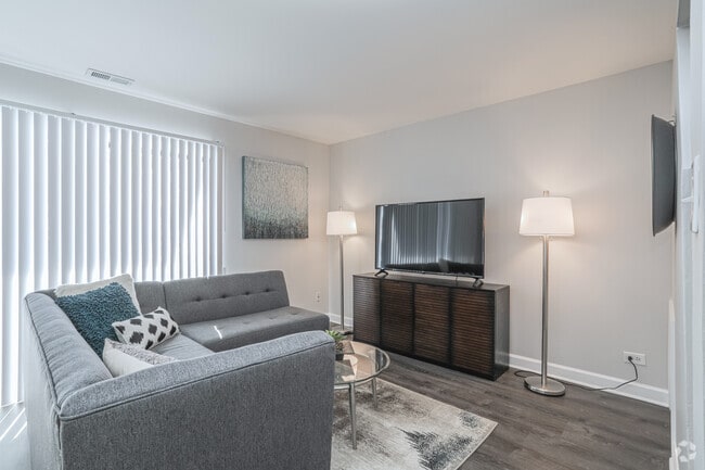 3 BR, 1.5 Bath - Living Room