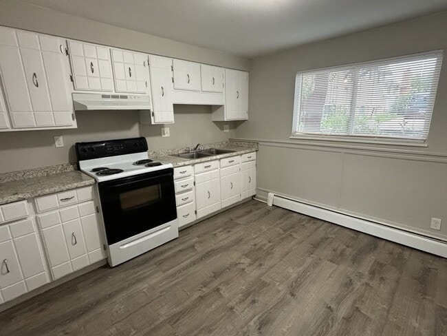 Photo - 340 Gahart Dr Unit 2