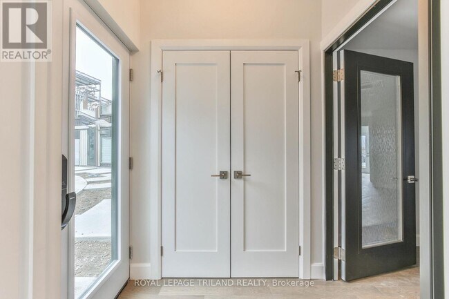 Photo - 2062 Lumen Dr