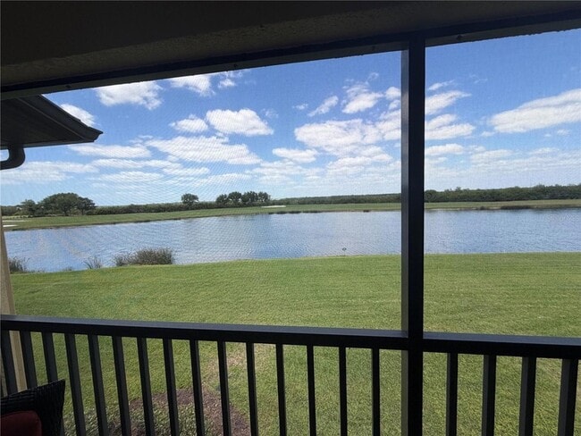 7225 River Hammock Dr Unidad 202