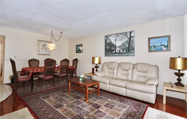 Photo - 3020 Marcos Dr Unit S208