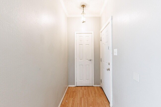 Photo - 7405 Avenue X