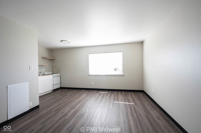 Photo - 2215 E 56th St Unit 23