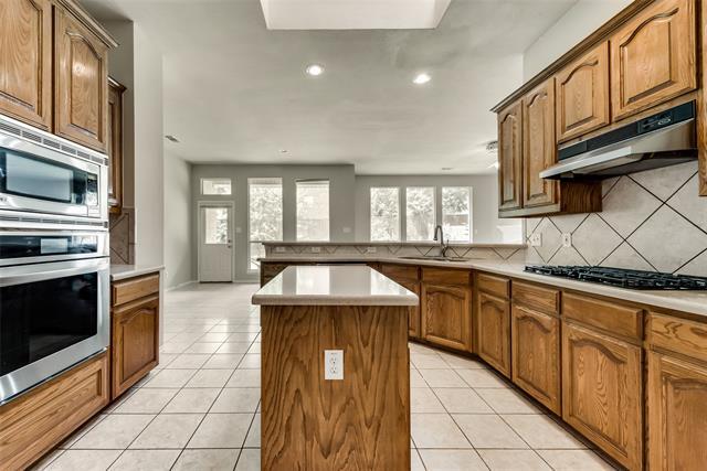 Photo - 3015 Cross Timbers Dr House