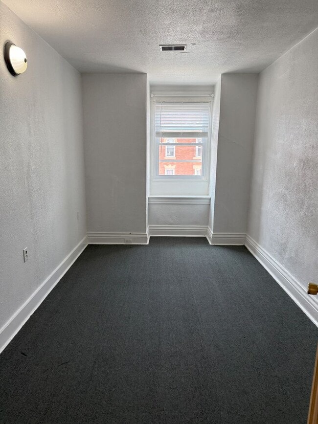 Photo - 3614 Dawson St Unit 3614 Dawson 3rd floor three