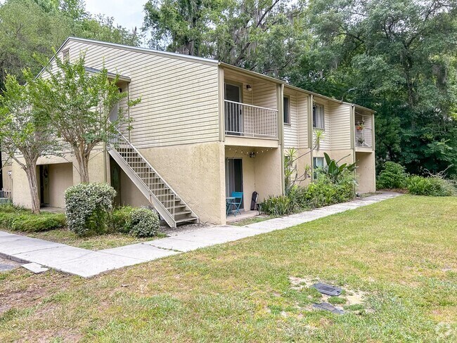 Building Photo - Adorable 1/1 in Tumblin Creek Rental