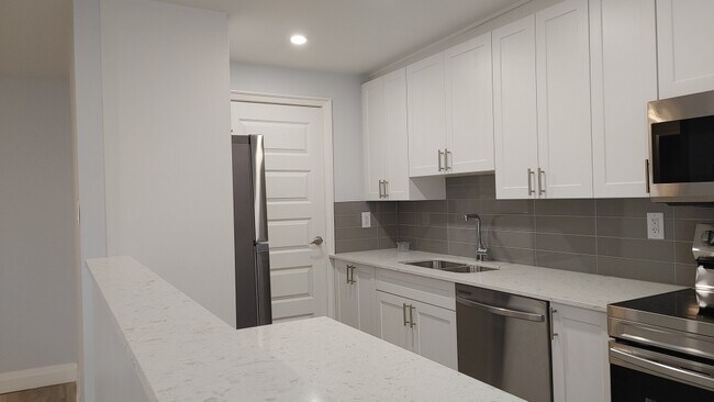 Photo - 581 Strasburg Rd Unit 106