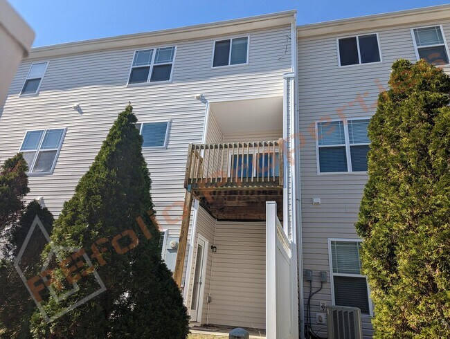 Beautiful 3-Story 4 Bedroom 3.5 Bathrooms ... Townhome | University of ...