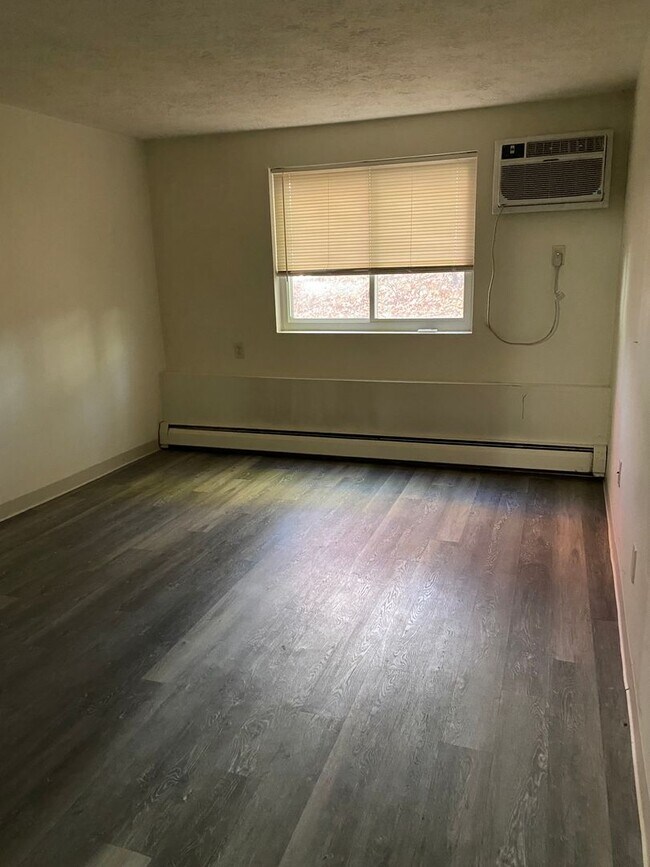 Photo - Residences at Riverside