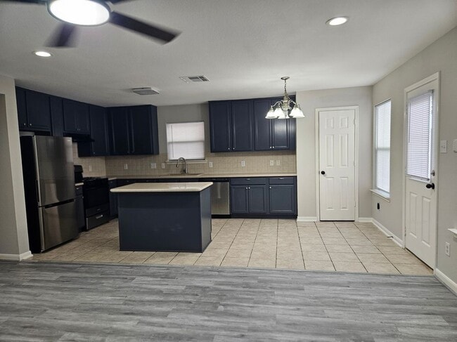 Photo - 1130 Concord Pl