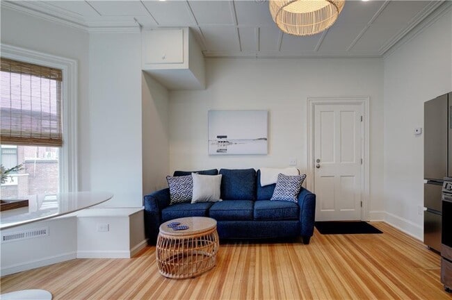 Photo - 109 Church St