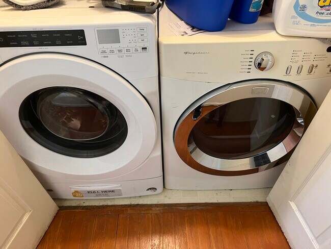 Washer/dryer in unit
