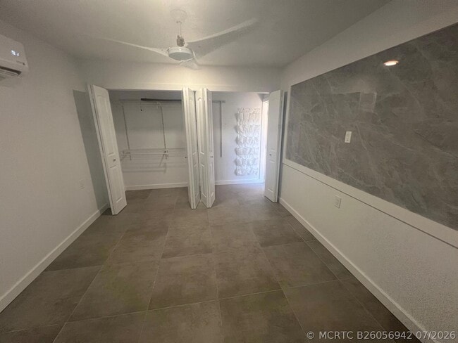 1244 W 27th St