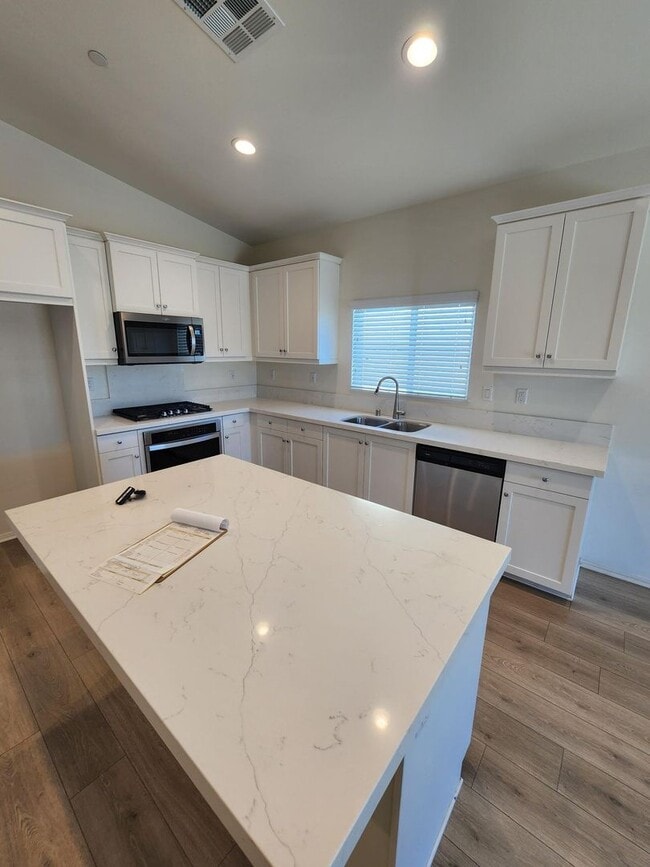 Photo - Newer 4 Bed / 3 bath Home MOVE-IN NOW SPECIAL!