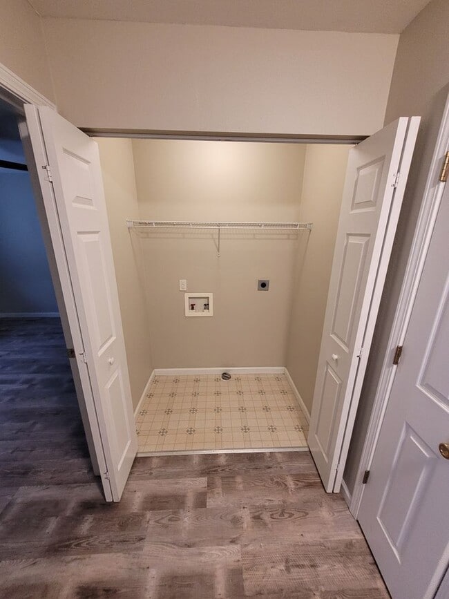 Photo - 416 Shade Tree Ln Unit 1
