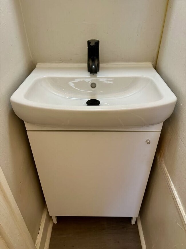 Photo - 172 High St Unit 93 Waterman