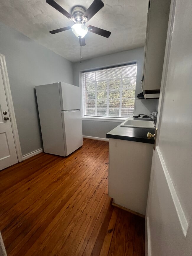 Photo - 1217 N Main St Unit Apt B