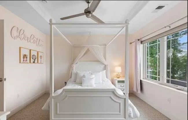 Photo - 965 S Clarkson St