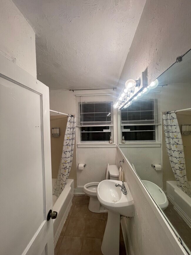 Photo - 672 Carol Marie Dr Unidad 3