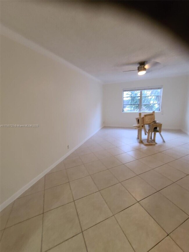 Photo - 2424 SE 17th St Unit 114B