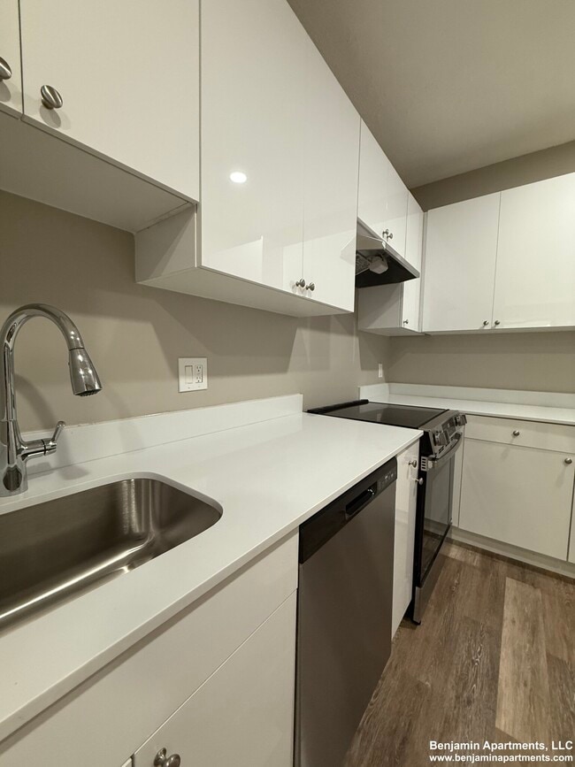 Photo - 50 Evergreen St Unit 18